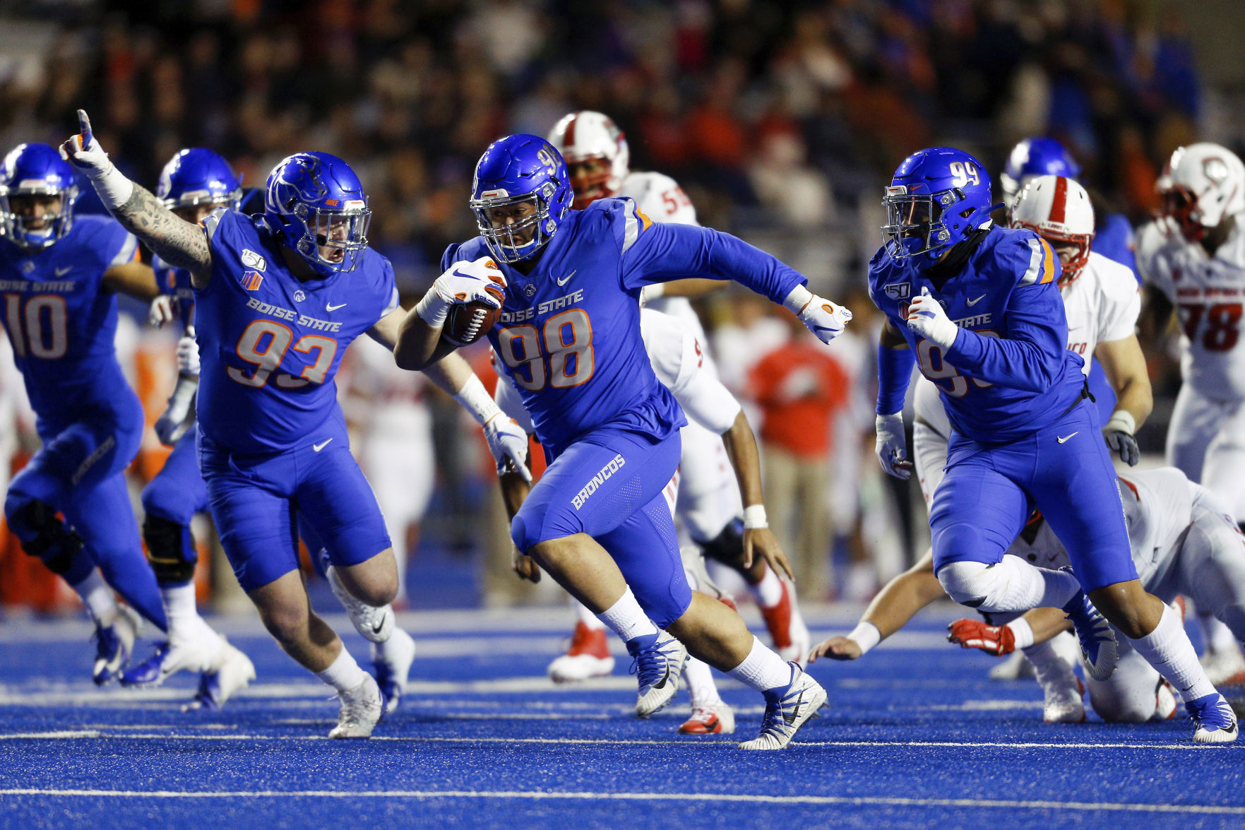 Hawaii at No. 19 Boise State: Boise State 35-17